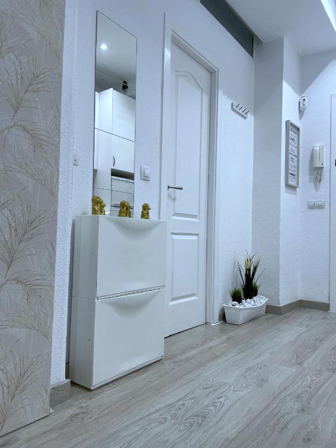 Precioso Apartamento Cerca De La Playa. Daire Benalmádena Dış mekan fotoğraf